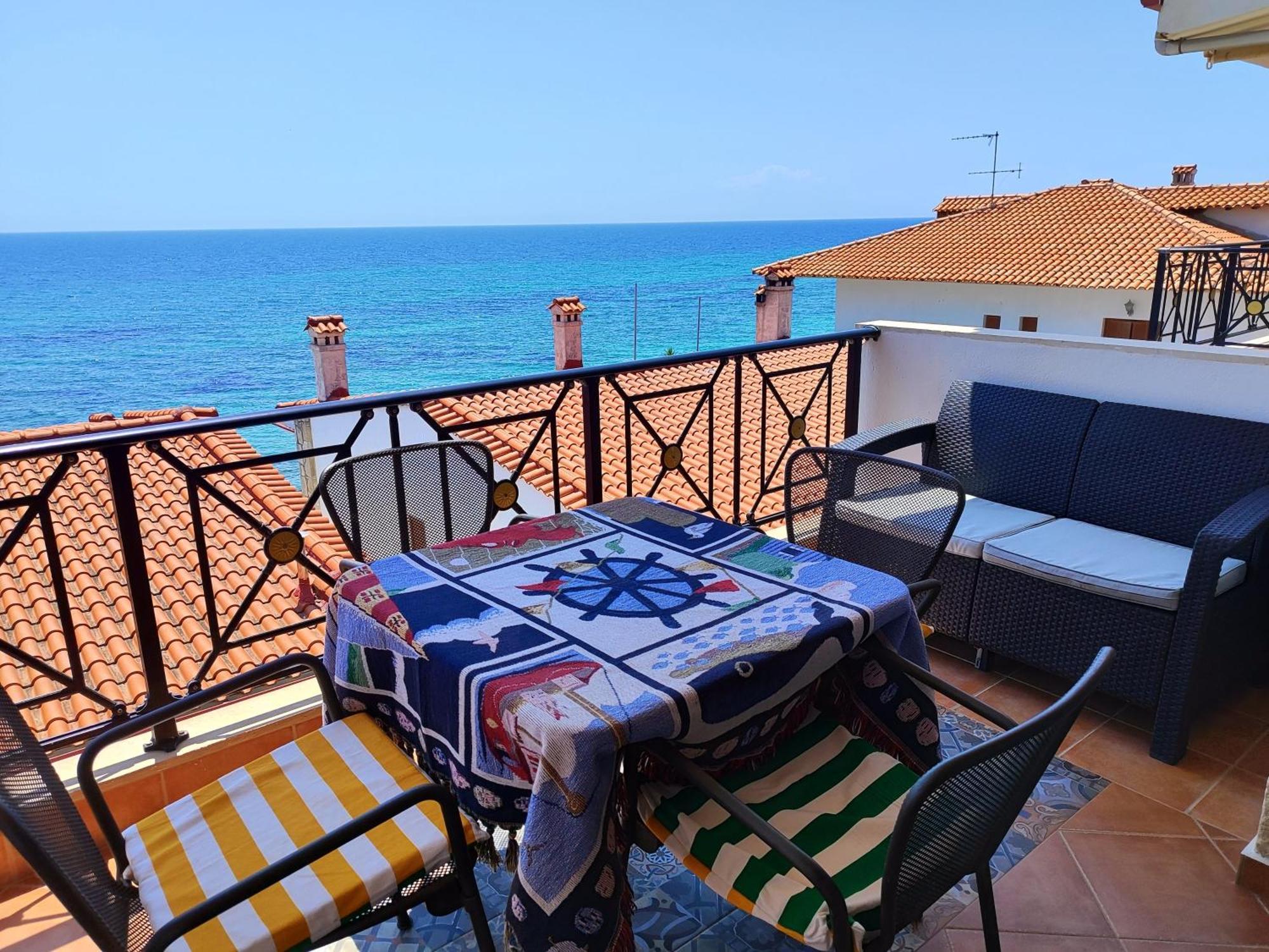 Apartamento Navy Blue Nea Skioni Exterior foto