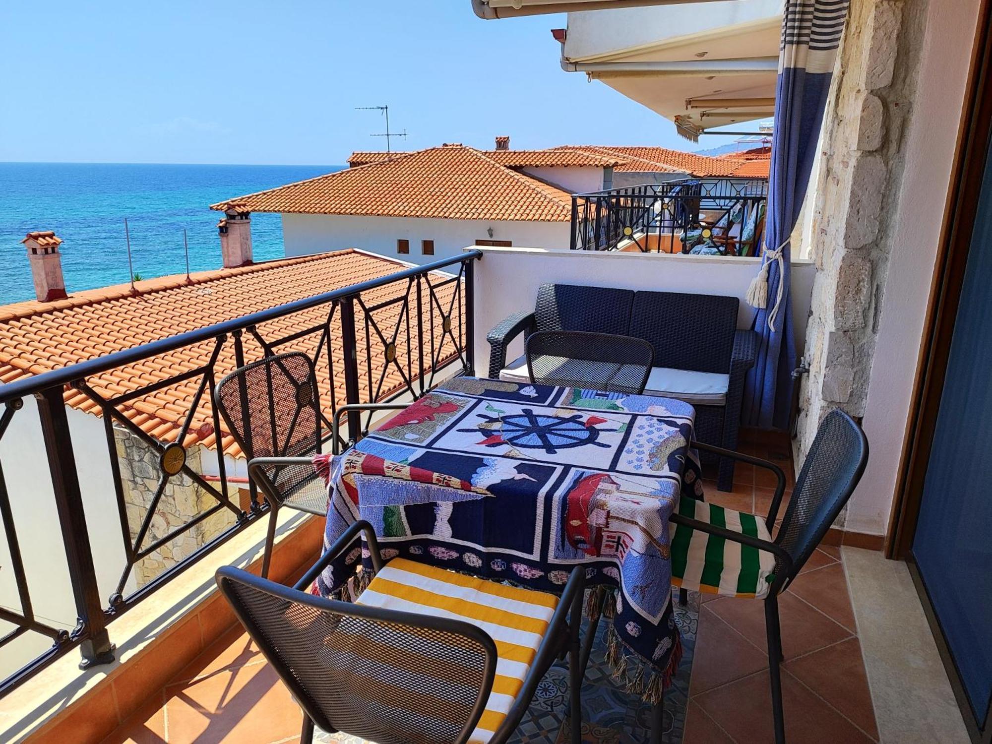 Apartamento Navy Blue Nea Skioni Exterior foto